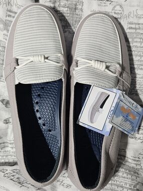 Womens Rebound Ultra Lightweight Casual Slip-On Shoes in Light Gray